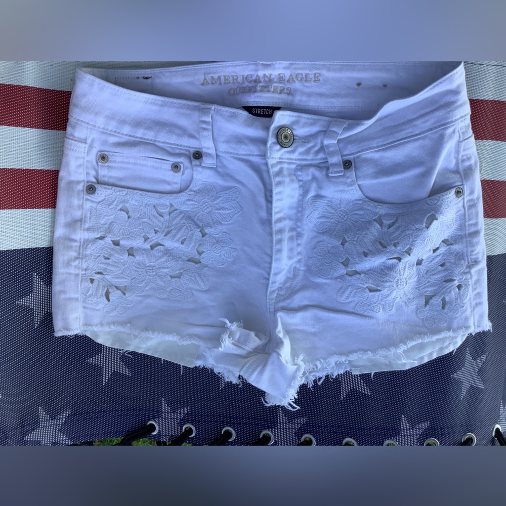 American Eagle Outfitters AEO White Lace Cutoff Denim Shorts - Women's